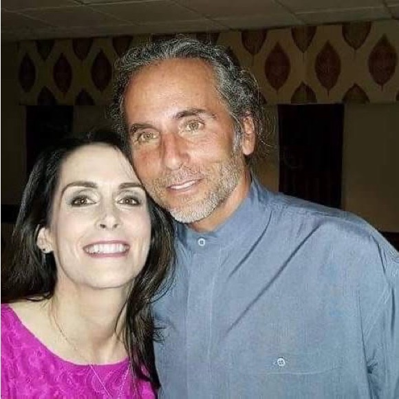 Hi I’m Angela with @angelas_avenue ❤️ 🛍️🩷 - Picture 8 of 16